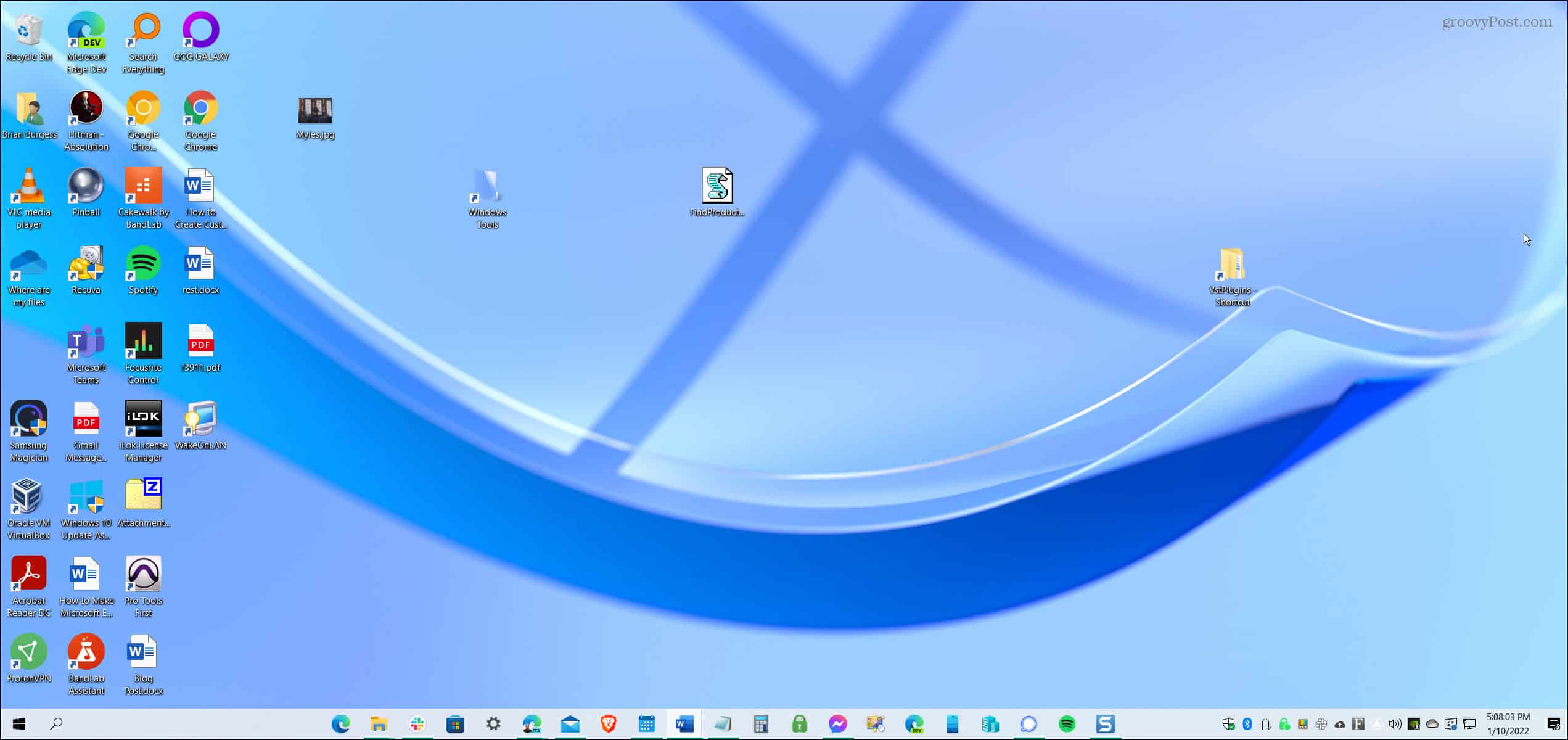 9-center-windows-10-taskbar